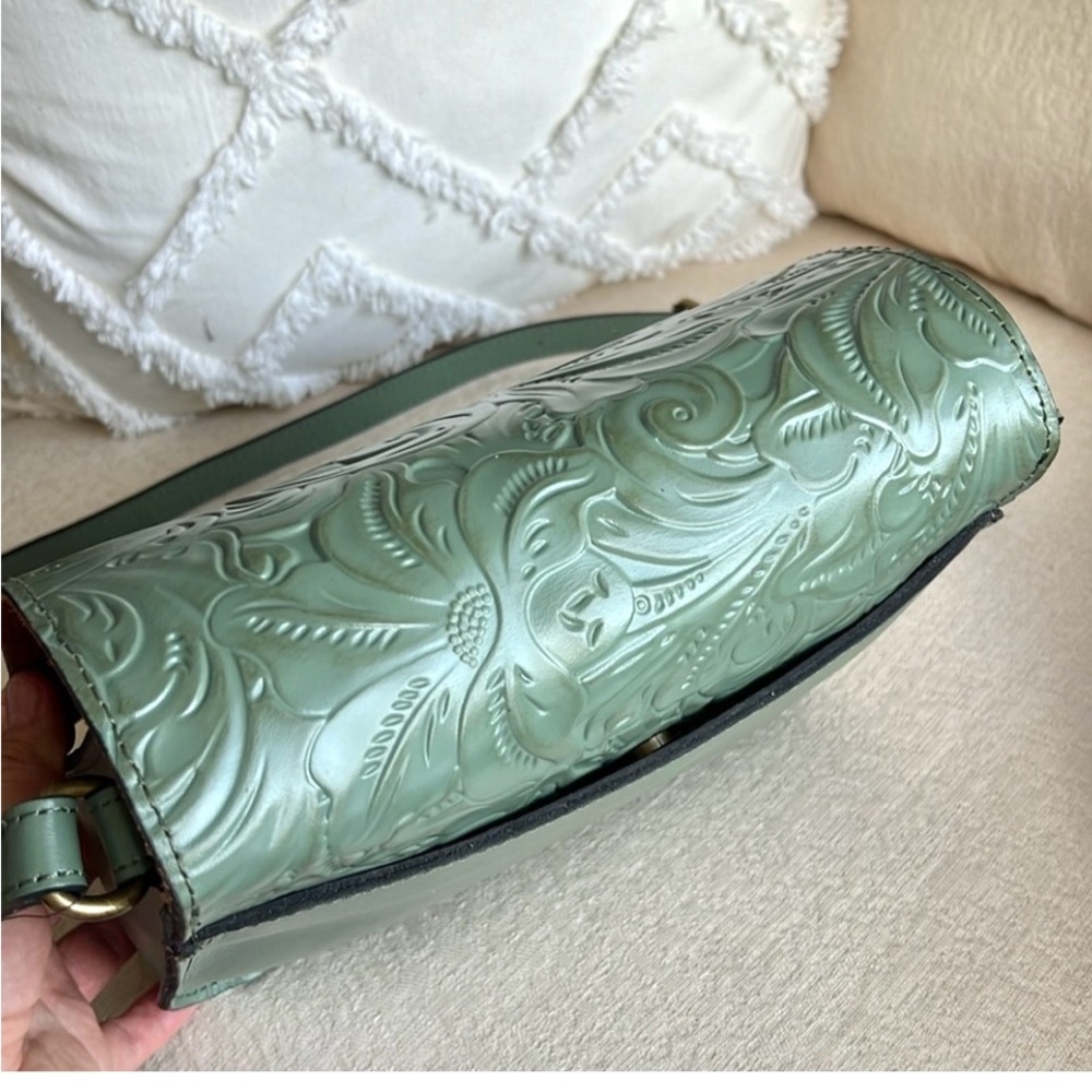 PATRICIA NASH ILINA C/B sage flap crossbody bag - Picture 8 of 15